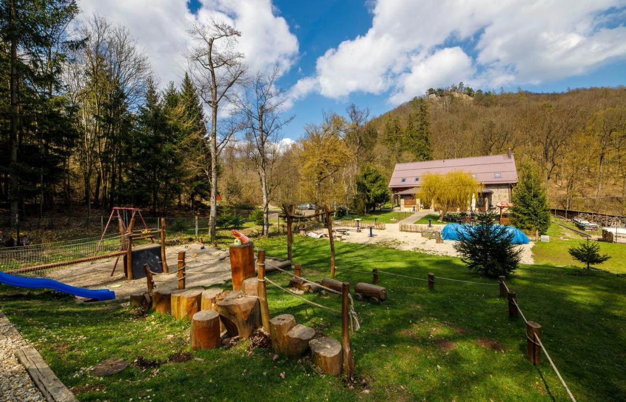 Pod Bresteckou Skalou Břestek Exterior foto